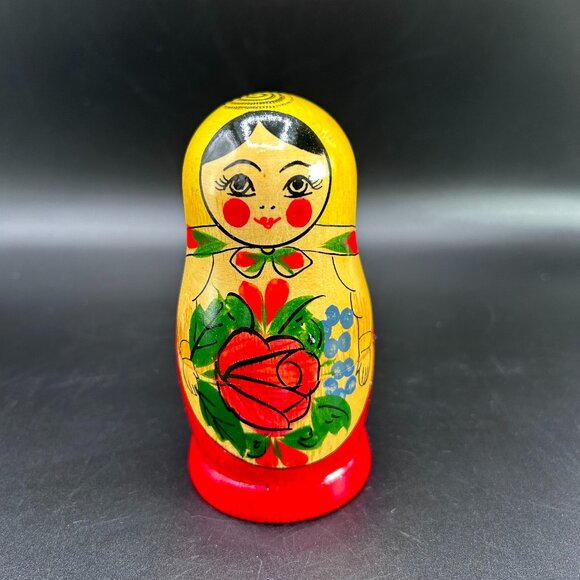 Russian Matryoshka Hand Painted Nesting Doll Set Of 5 Yellow Floral - Picture 1 of 11